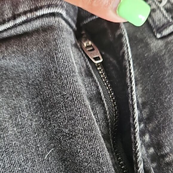 GAP Black Ankle Cropped Jeans with Frayed Hem - Picture 8 of 16